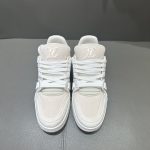 Trainer 1AC689 - Image 8