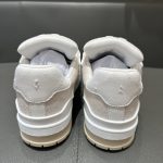 Trainer 1AC689 - Image 6