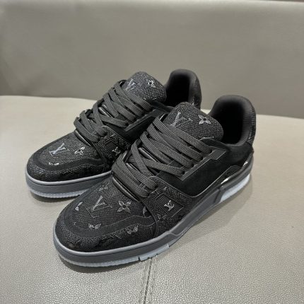 Trainer