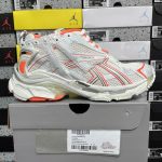 Runner 677403W3RBM9770