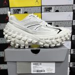 Defender 685613W2RAA9110